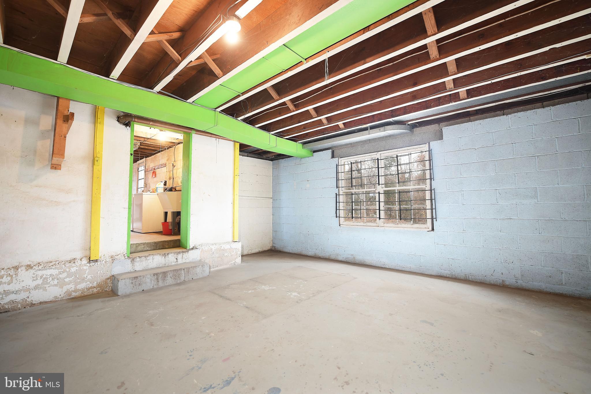 1234 Lake Falls Road Baltimore, MD 21210 - Photo 25 of 33 Basement, Large Blank Slate