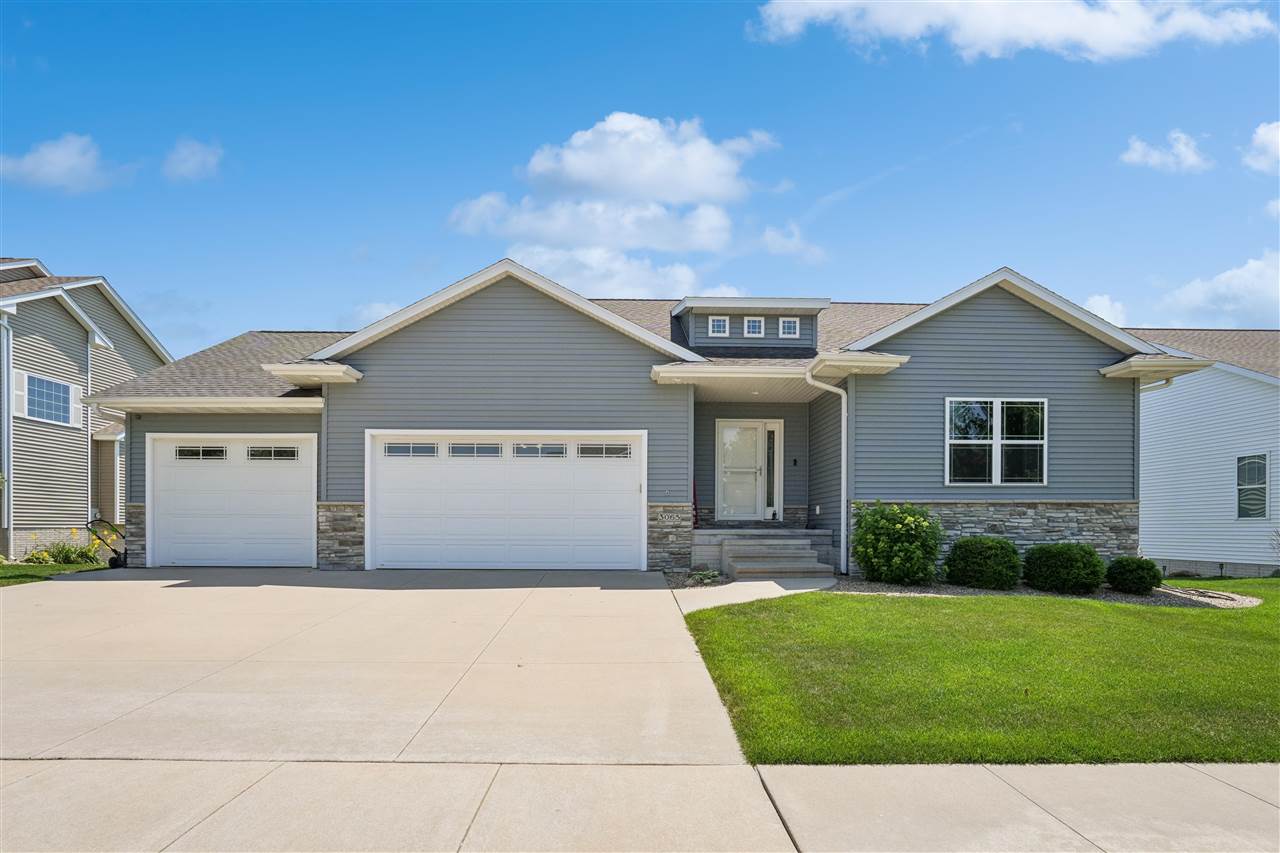 3065 Ridgeview Drive Ely, IA 52227 - Photo 1 of 39 Gallery Image 1