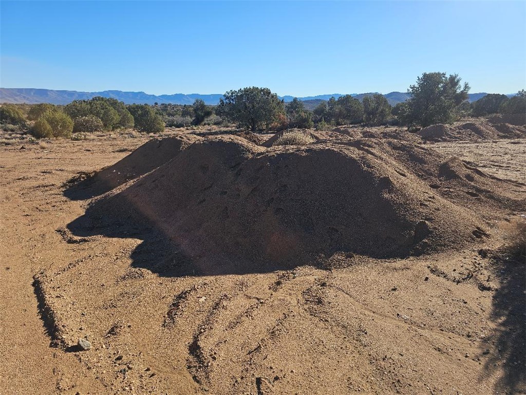 0 Austin Loop Kingman, AZ 86411 - Photo 5 of 7 a view of outdoor space and mountain view