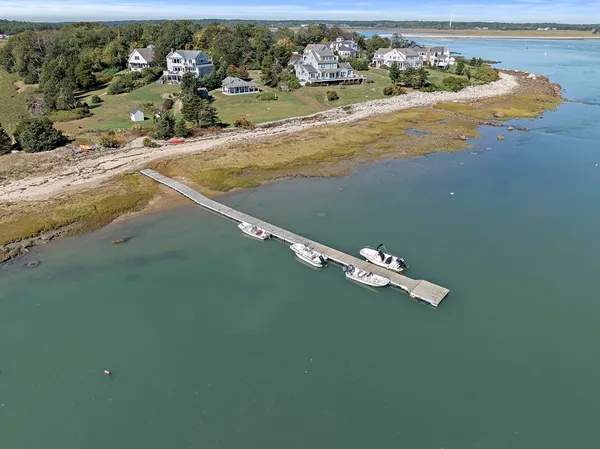 $2,400,000 | 1 Trouants Island, Marshfield, MA 02050