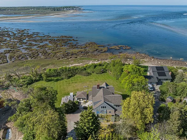 $2,400,000 | 1 Trouants Island, Marshfield, MA 02050