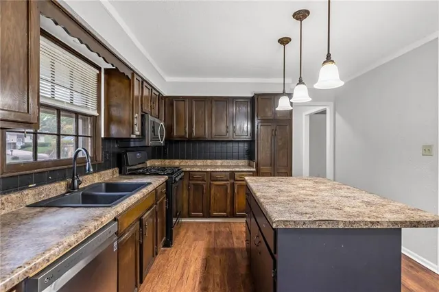 $262,000 | 17800 Whitney Court, Independence, MO 64057