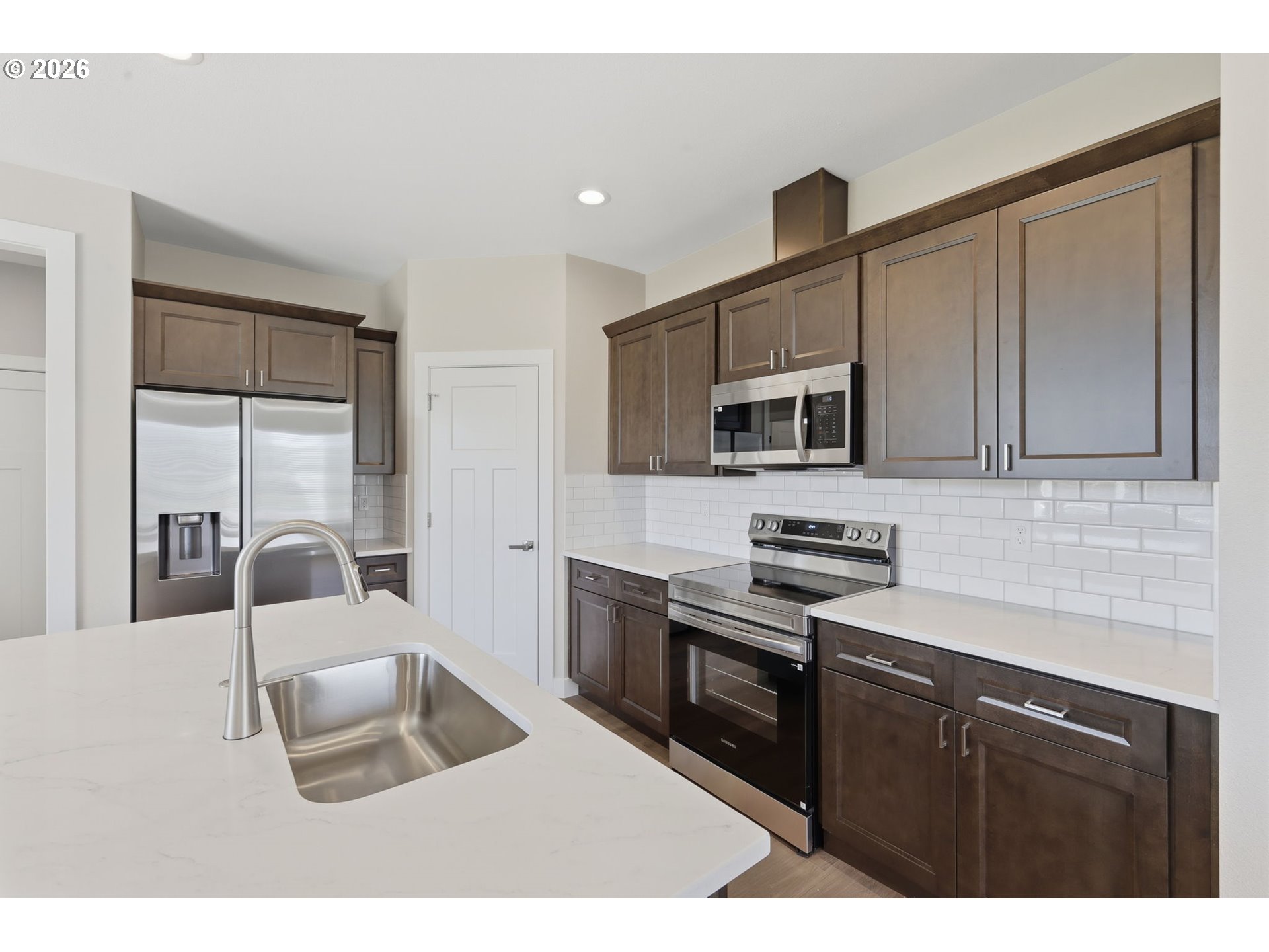 4023 Southwest Royal Avenue Gresham, OR 97080 - Photo 17 of 48