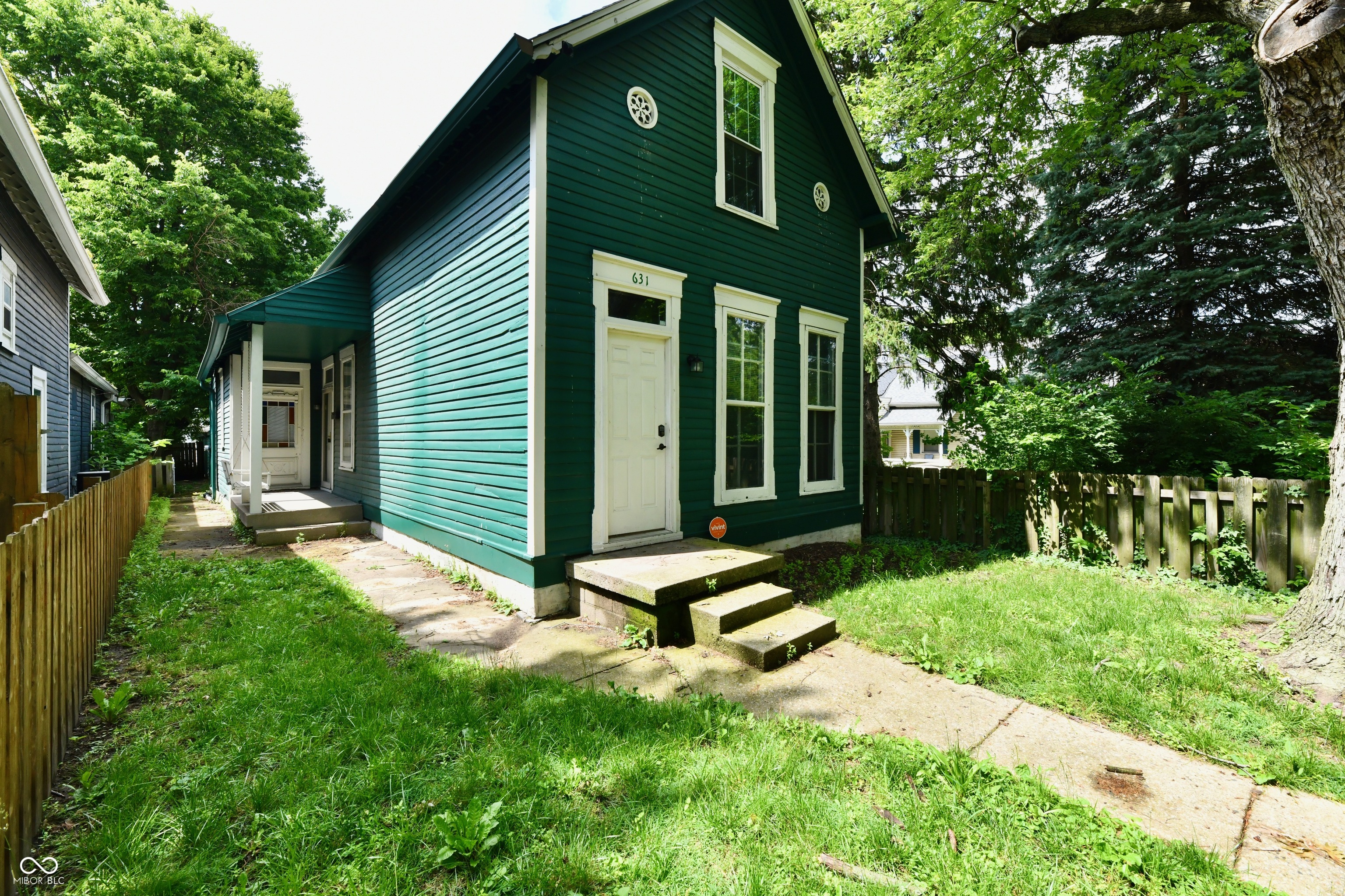 631 Prospect Street Indianapolis, IN 46203 - Photo 2 of 39