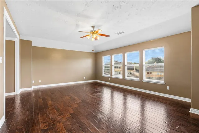 $389,900 | 11607 Seaglers Point Lane, Richmond, TX 77406