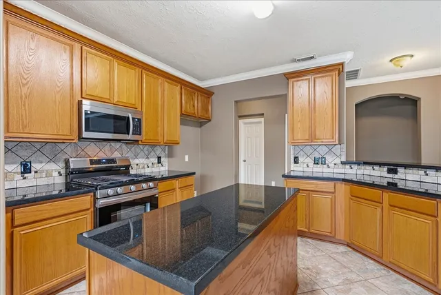 $389,900 | 11607 Seaglers Point Lane, Richmond, TX 77406