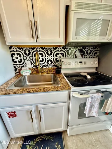 $134,999 | 1664 Beach Boulevard, Unit 26, Biloxi, MS 39531