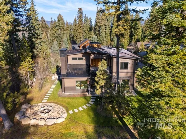 $2,489,000 | 1008 Violet Way, McCall, ID 83638