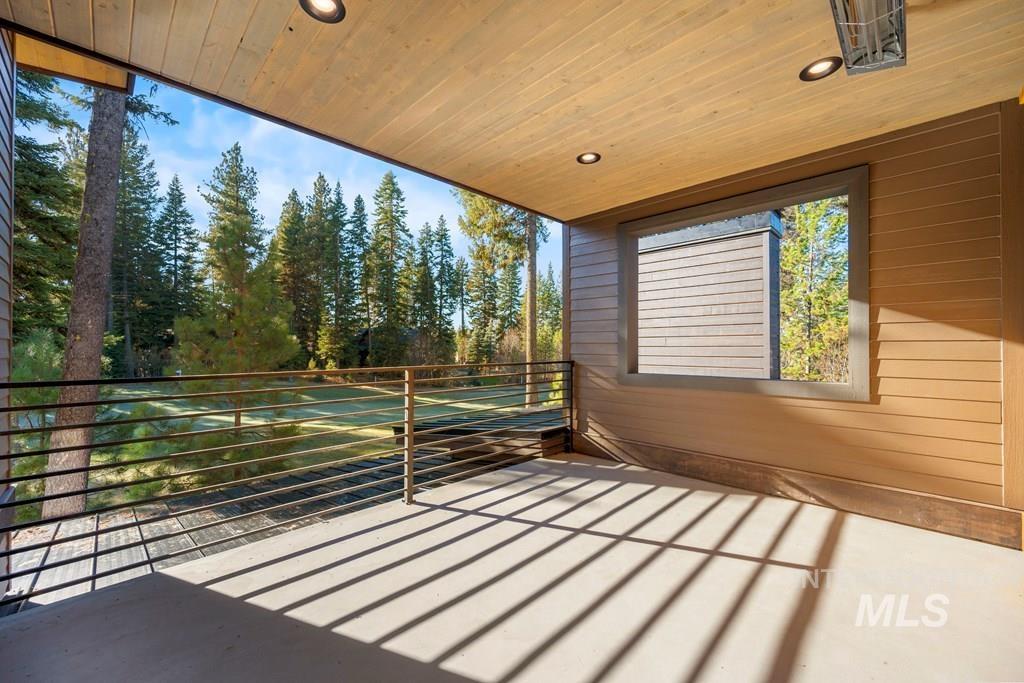 1008 Violet Way McCall, ID 83638 - Photo 27 of 37 Wooden terrace featuring a patio area