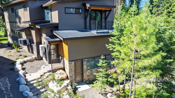 $2,489,000 | 1008 Violet Way, McCall, ID 83638