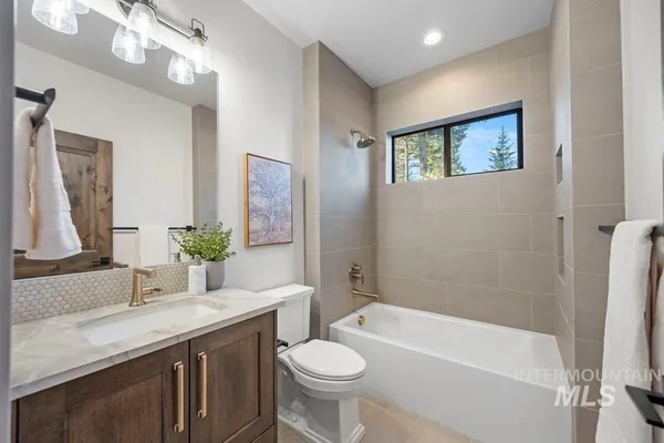 $2,489,000 | 1008 Violet Way, McCall, ID 83638