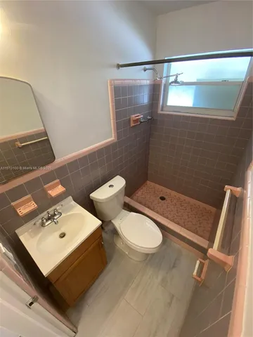 $1,100 | 1723 Liberty Street, Unit 8, Hollywood, FL 33020