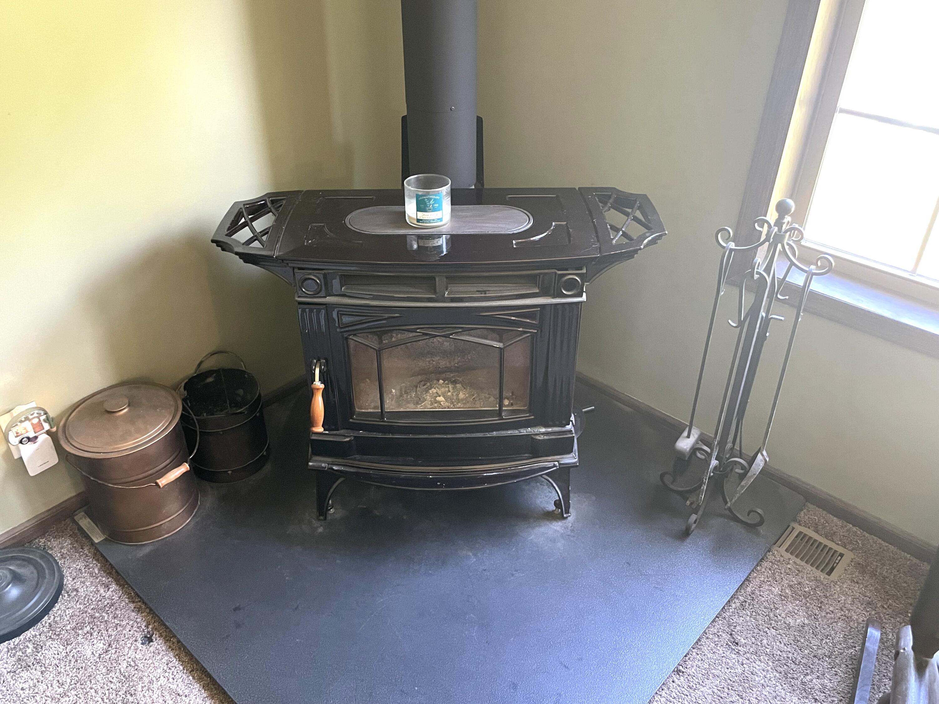 177 Maple Ridge Road South China, ME 04358 - Photo 21 of 33 Stove