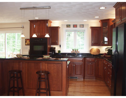25 Surrey Road Littleton, MA 01460 - Photo 12 of 25 Gallery Image 12