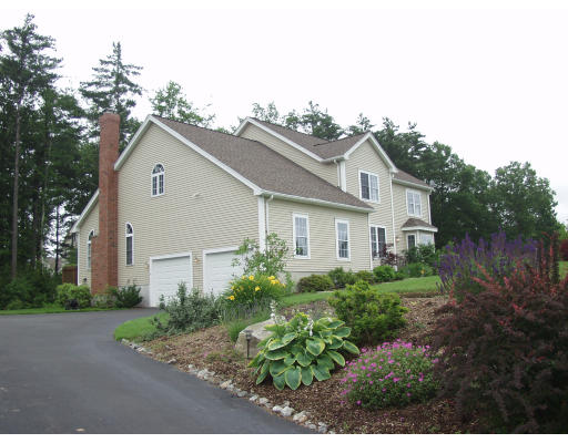 25 Surrey Road Littleton, MA 01460 - Photo 3 of 25 Gallery Image 3