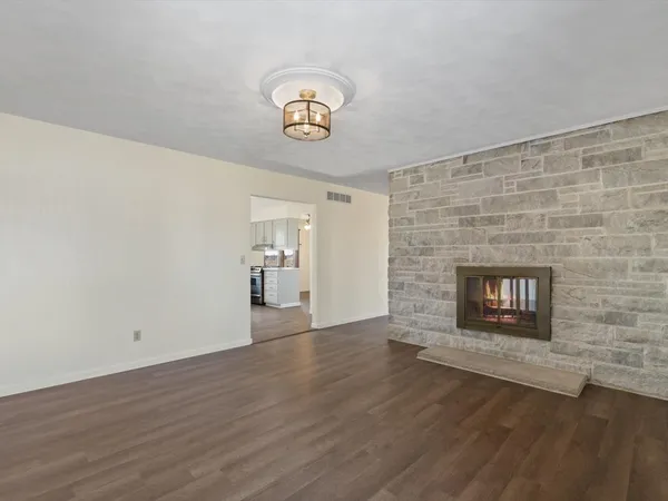 $381,500 | 12292 Indian Trail Road, Geneseo, IL 61254