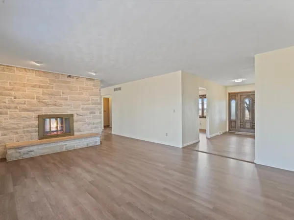 $381,500 | 12292 Indian Trail Road, Geneseo, IL 61254