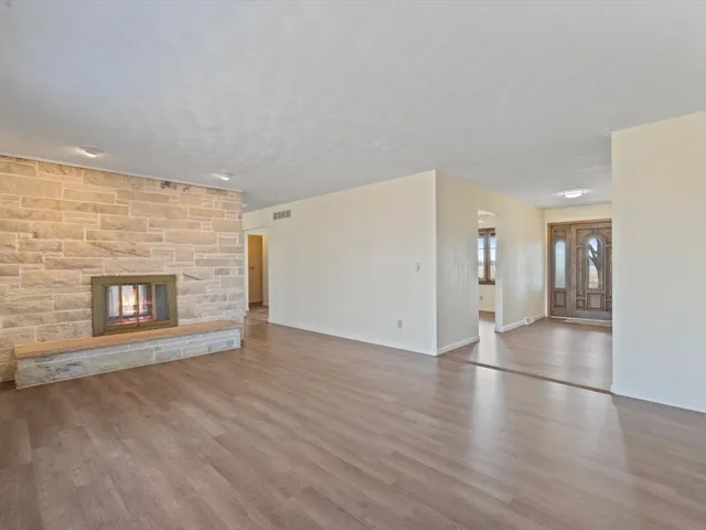 $381,500 | 12292 Indian Trail Road, Geneseo, IL 61254