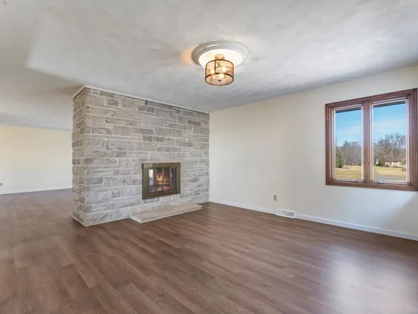 $381,500 | 12292 Indian Trail Road, Geneseo, IL 61254