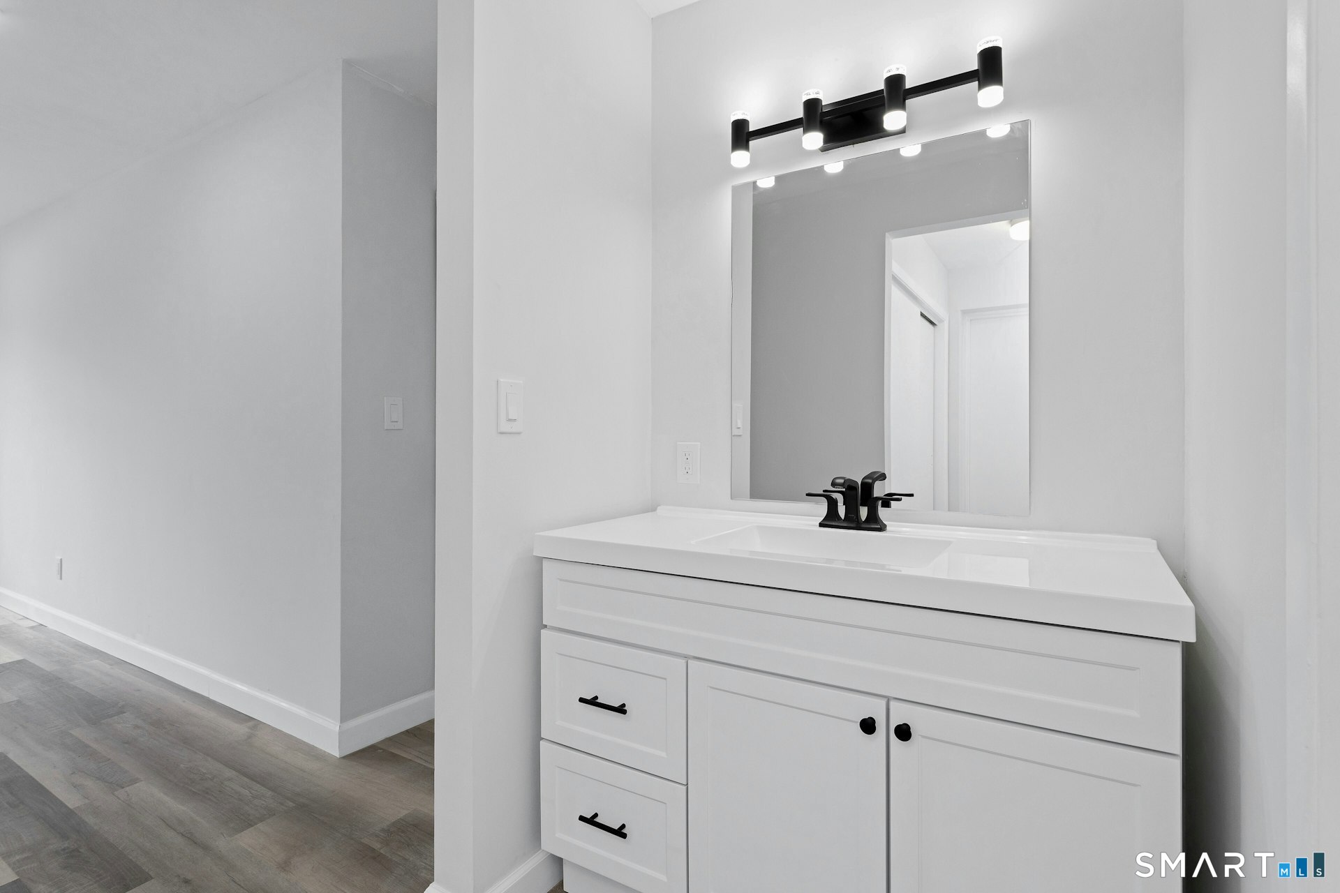 154 Cold Spring Road, Unit 18 Stamford, CT 06905 - Photo 19 of 26