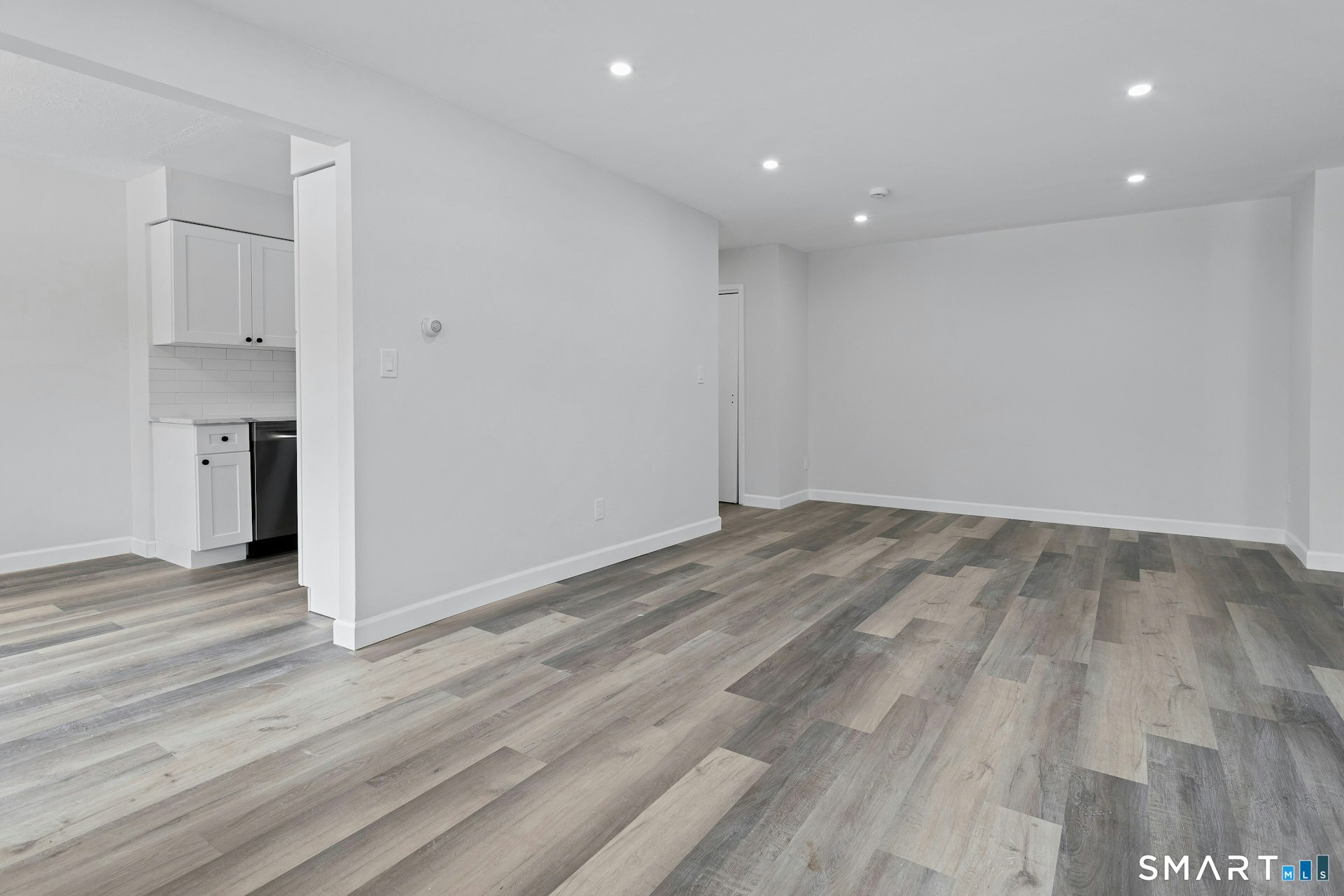 154 Cold Spring Road, Unit 18 Stamford, CT 06905 - Photo 10 of 26