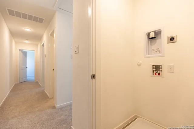 $1,800 | 12136 La Cuchilla San Antonio Tx 78245, San Antonio, TX 78245