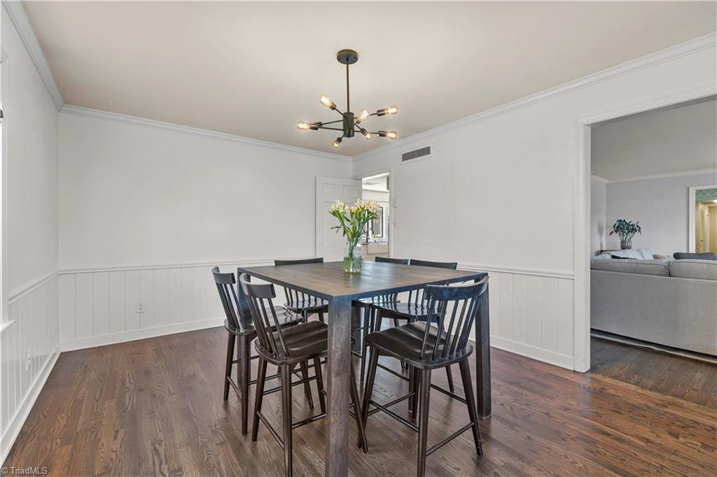 1903 Huntington Road Greensboro, NC 27408 - Photo 8 of 49
