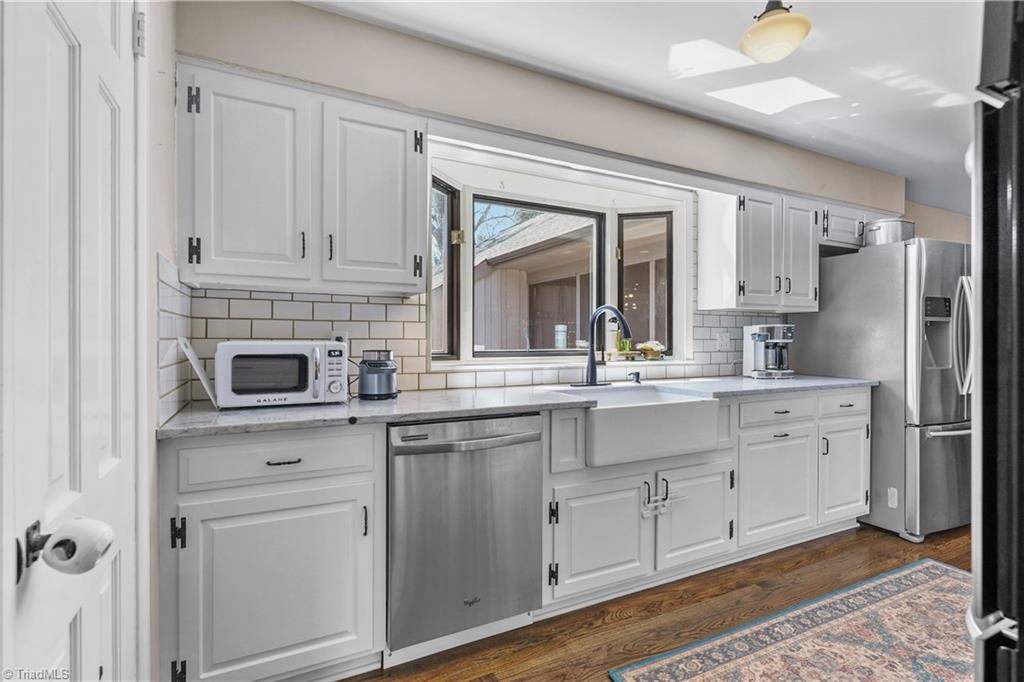 1903 Huntington Road Greensboro, NC 27408 - Photo 9 of 49