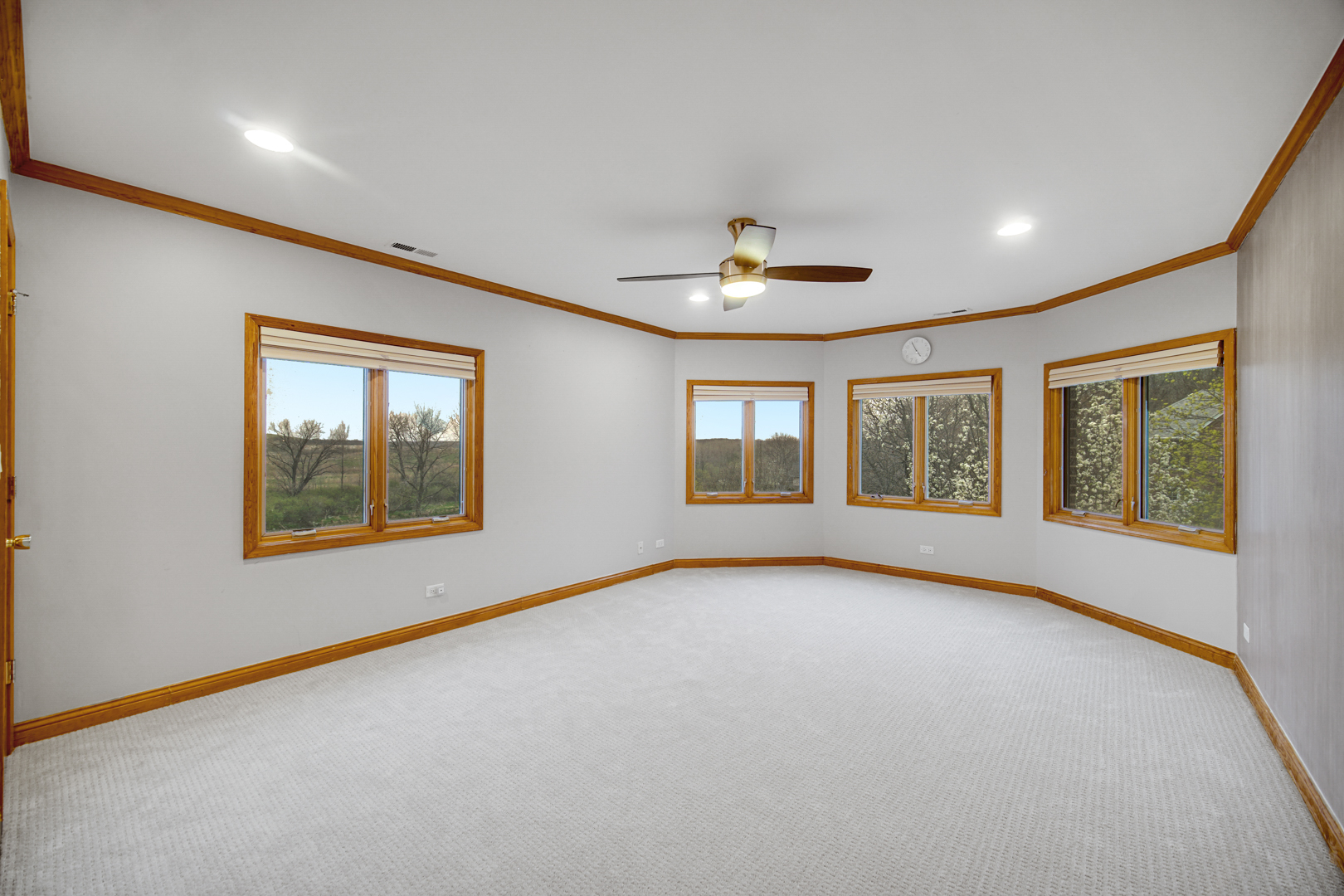 441 Delaware Circle Bolingbrook, IL 60440 - Photo 46 of 69 a view of an empty room with a window