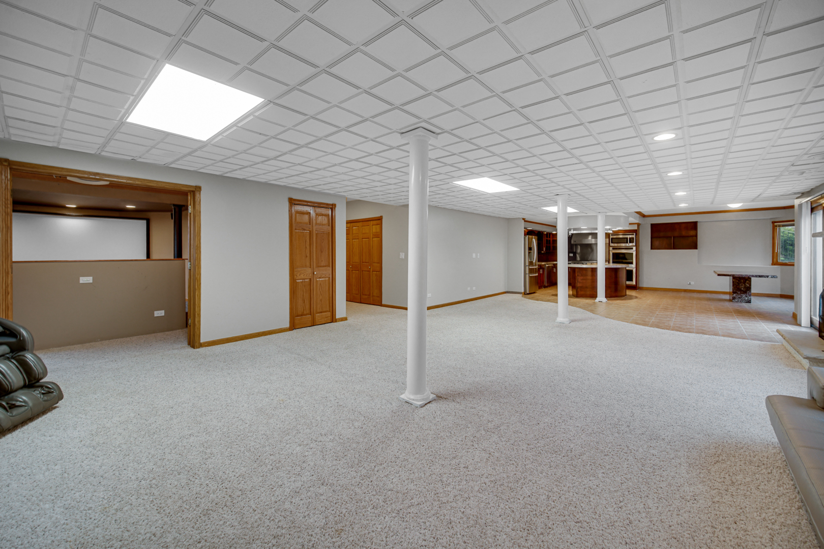 441 Delaware Circle Bolingbrook, IL 60440 - Photo 54 of 69 a view of a livingroom with furniture and a window