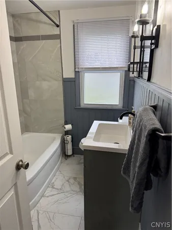 $2,300 | 103 Rockland Drive, Clay, NY 13212
