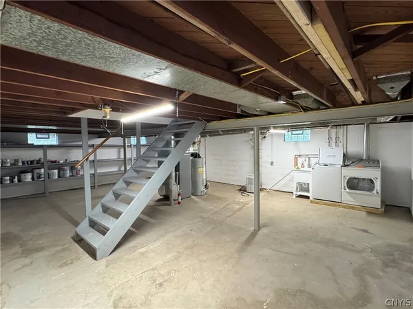 $2,300 | 103 Rockland Drive, Clay, NY 13212