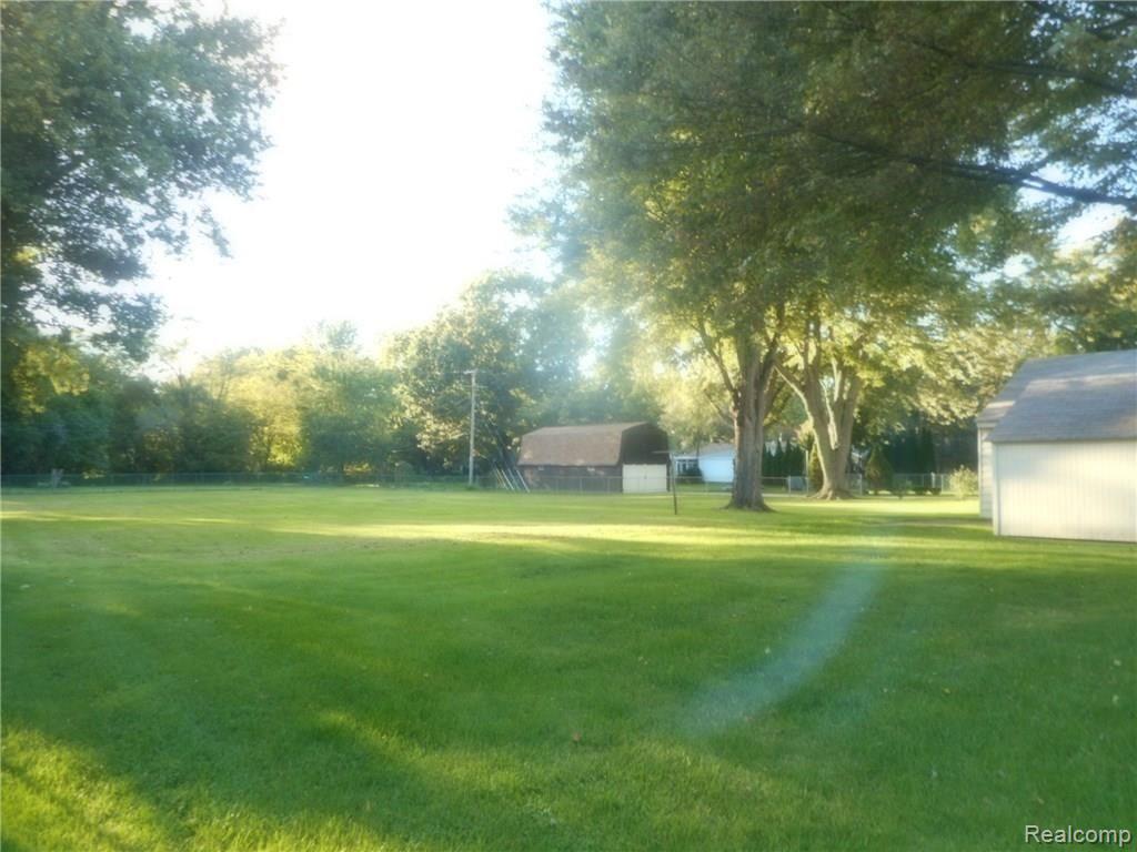 10250 Pardee Road Taylor, MI 48180 - Photo 11 of 58 BACK YARD