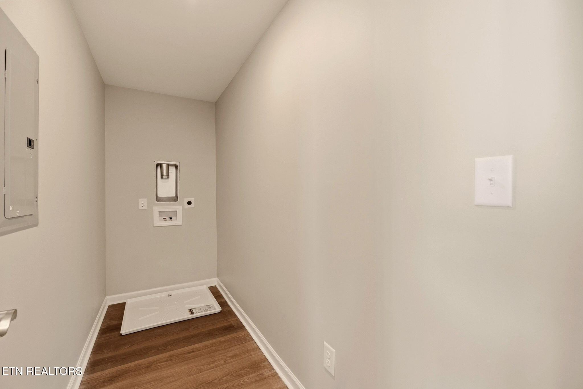 136 California Avenue Oak Ridge, TN 37830 - Photo 12 of 23 13-web-or-mls-Clfrn136 (38)