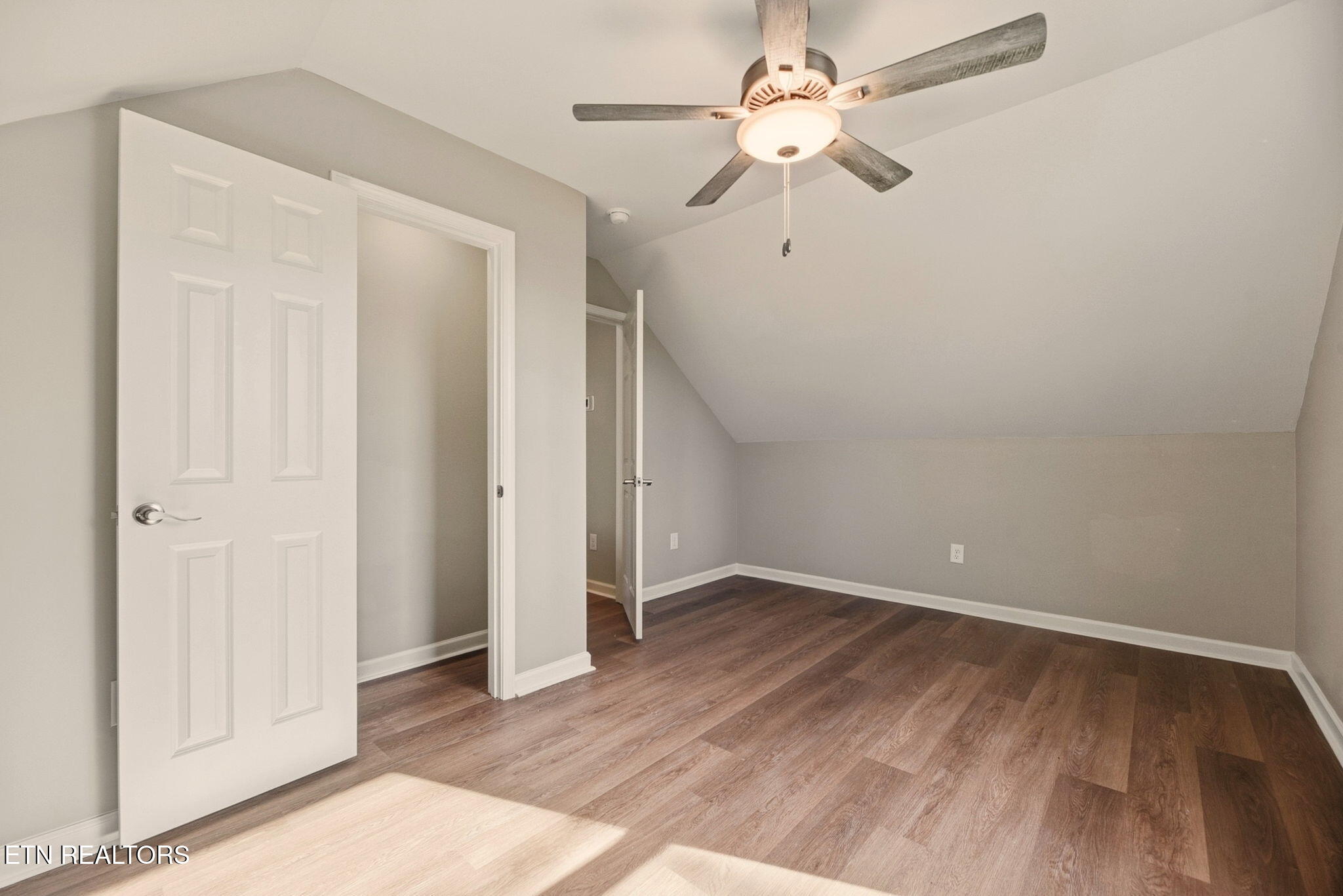 136 California Avenue Oak Ridge, TN 37830 - Photo 21 of 23 22-web-or-mls-Clfrn136 (65)