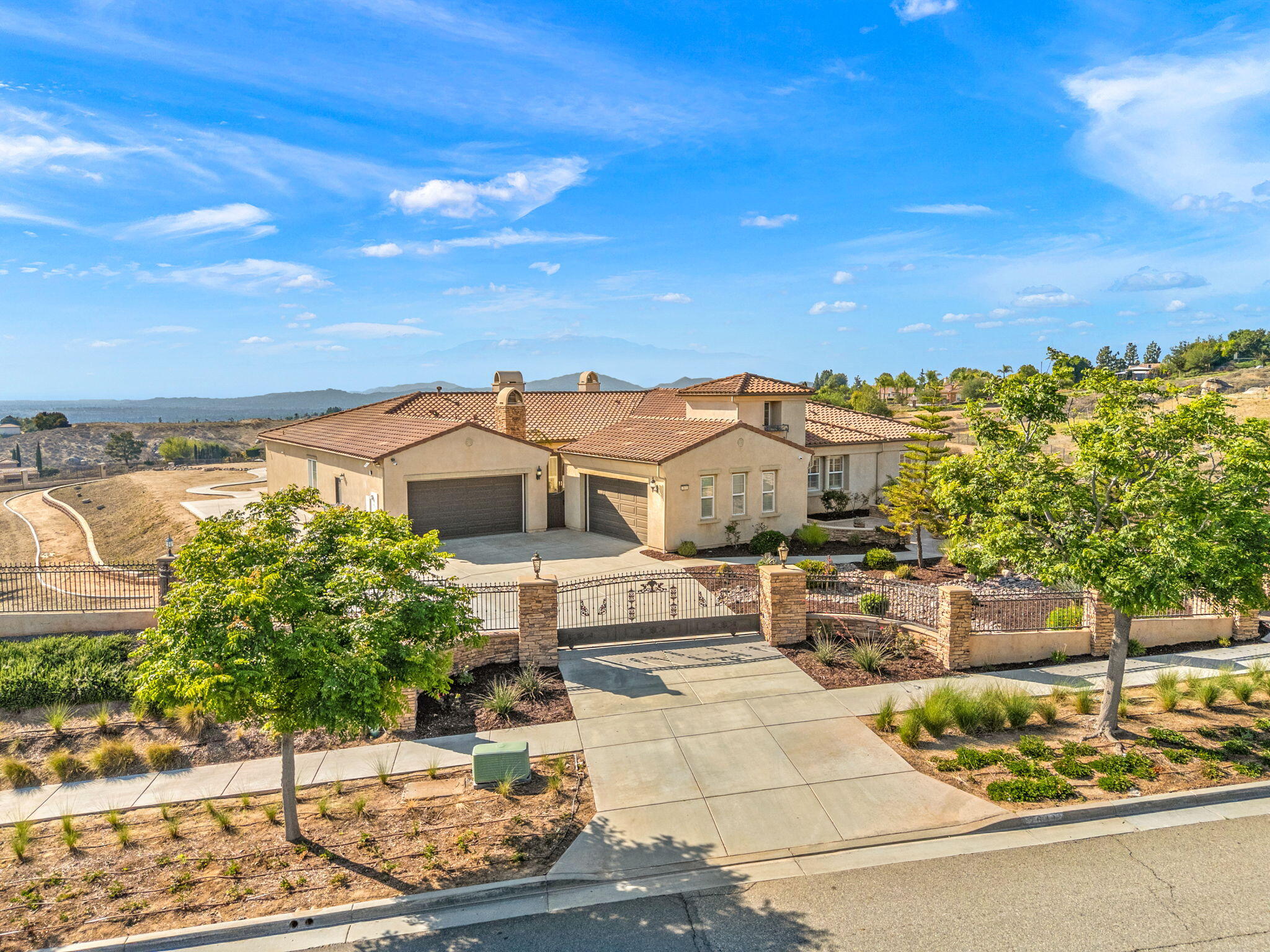 7641 Kingdom Drive Riverside, CA 92506 - Photo 3 of 47 1000001591