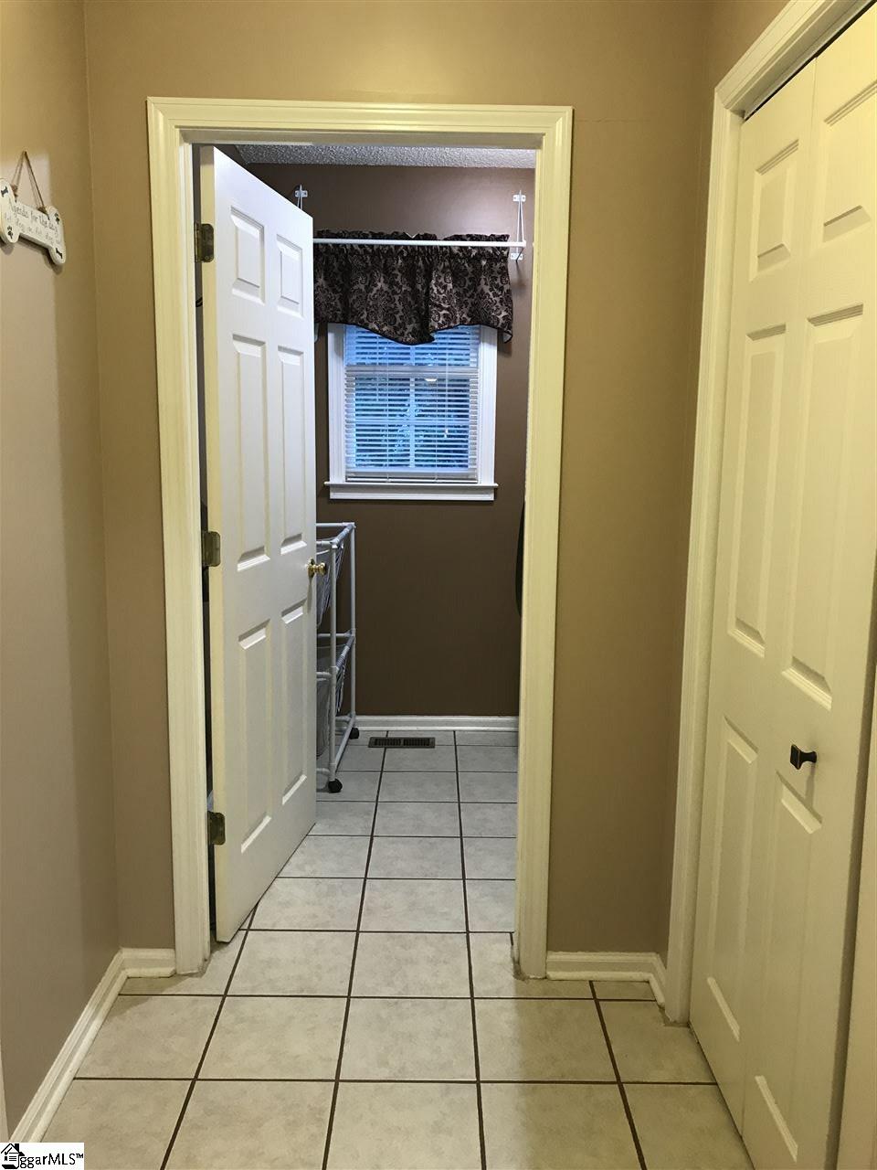 1714 Old Pendleton Road Easley, SC 29642 - Photo 12 of 35 Gallery Image 12
