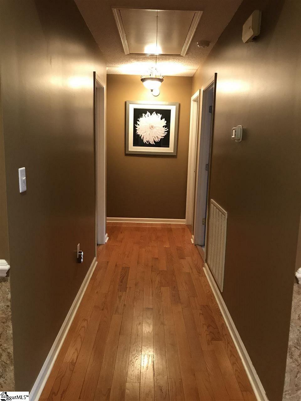 1714 Old Pendleton Road Easley, SC 29642 - Photo 14 of 35 Gallery Image 14
