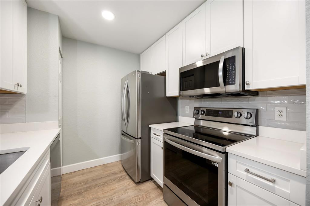 8821 Manor Loop, Unit 101 Lakewood Ranch, FL 34202 - Photo 13 of 30