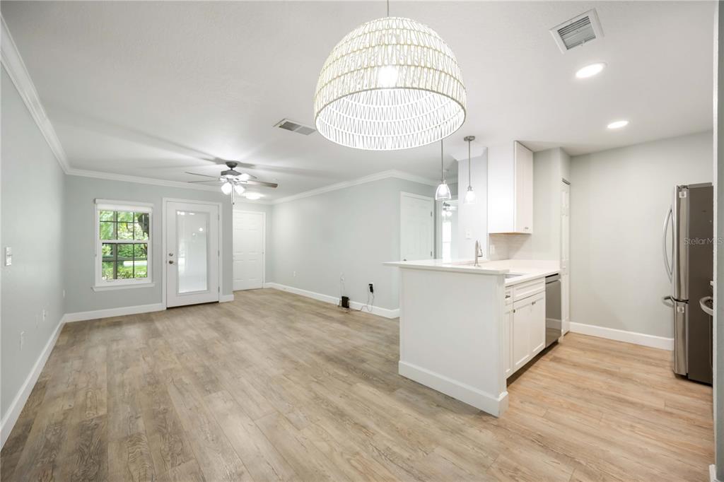 8821 Manor Loop, Unit 101 Lakewood Ranch, FL 34202 - Photo 9 of 30