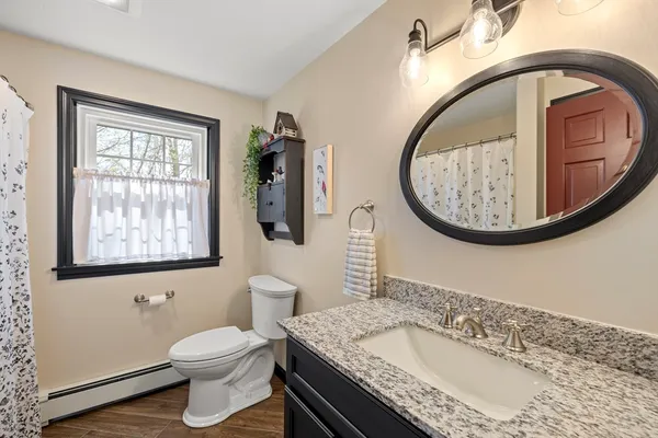 $475,000 | 4 Avalon Place, West Brookfield, MA 01585