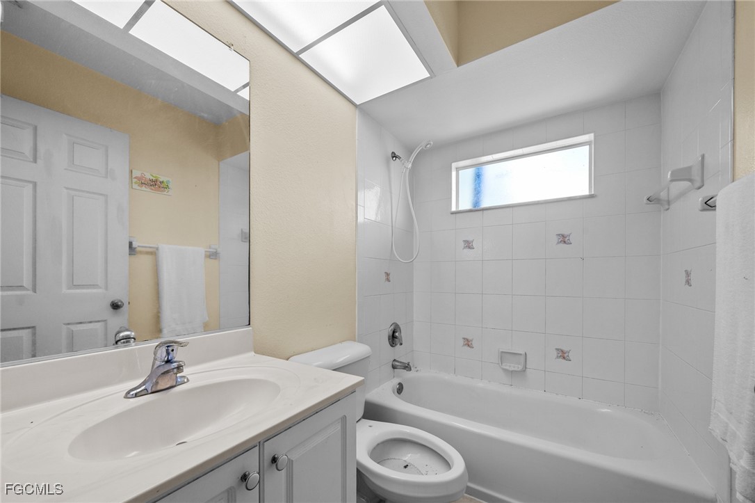 117 Southeast 10th Terrace Cape Coral, FL 33990 - Photo 18 of 26