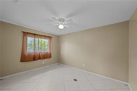 $250,000 | 117 Southeast 10th Terrace, Cape Coral, FL 33990