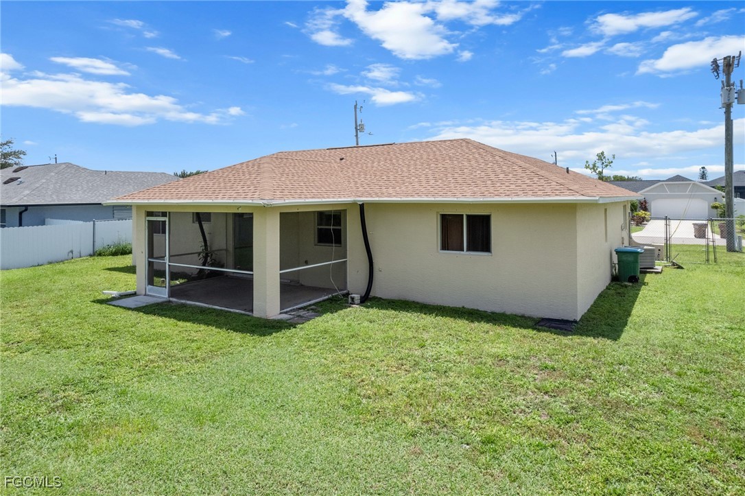 117 Southeast 10th Terrace Cape Coral, FL 33990 - Photo 22 of 26