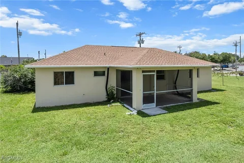$250,000 | 117 Southeast 10th Terrace, Cape Coral, FL 33990