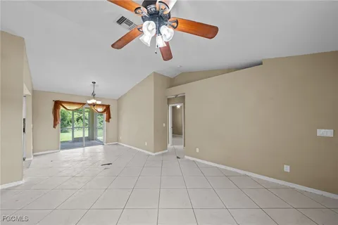 $250,000 | 117 Southeast 10th Terrace, Cape Coral, FL 33990
