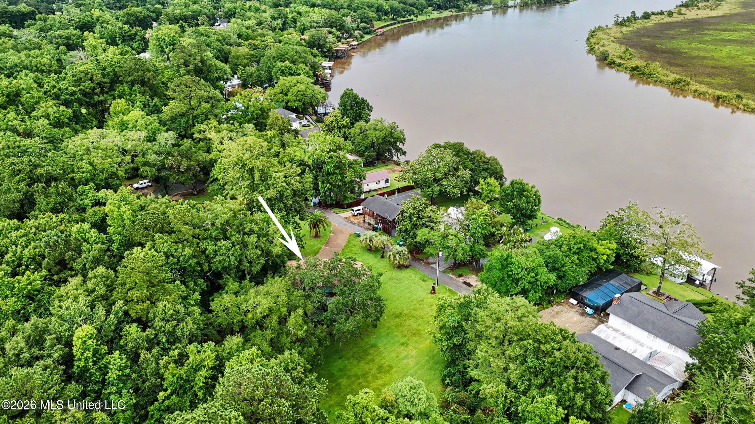 7417 Bluff Point Road Gautier, MS 39553 - Photo 46 of 49 006