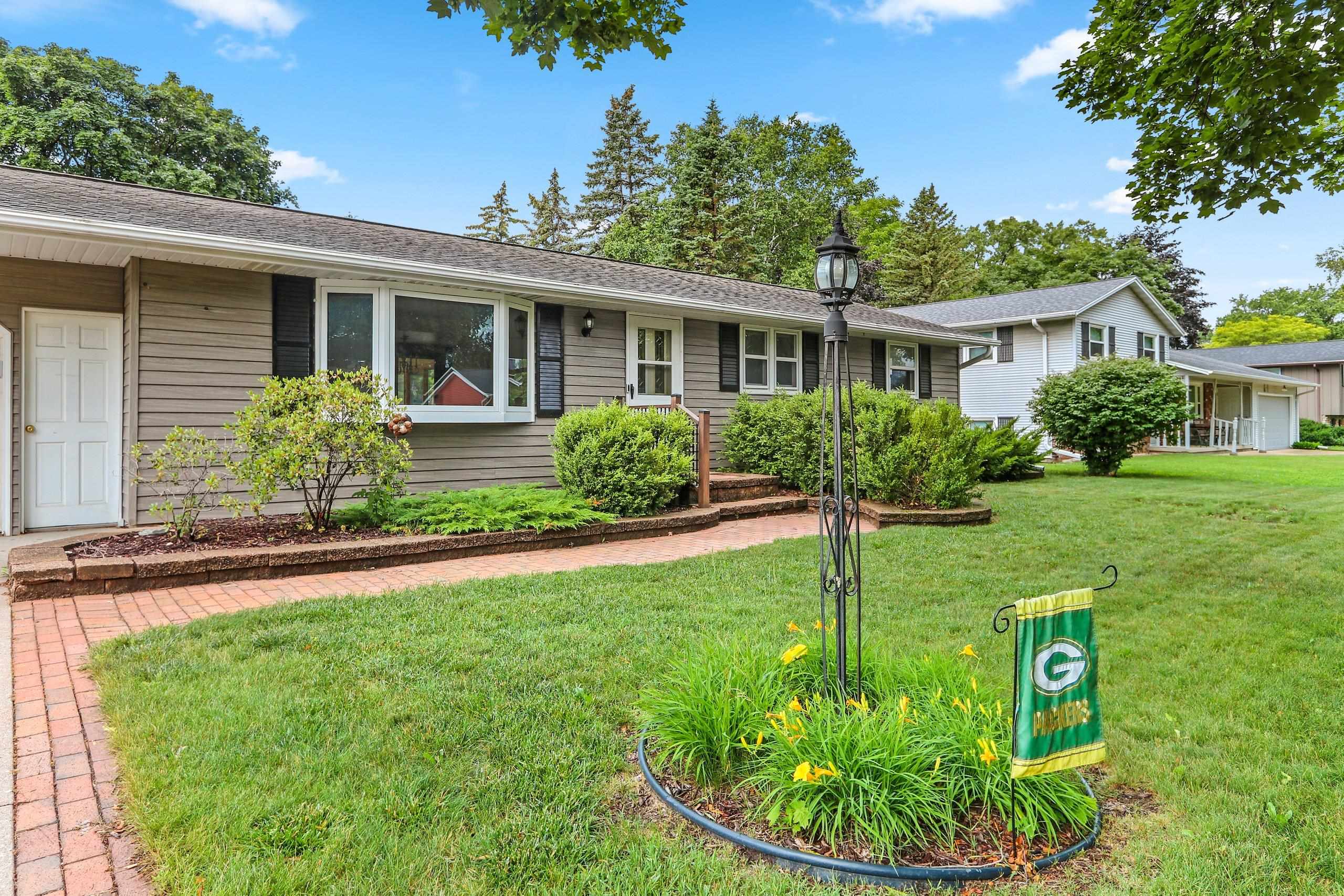 1203 Valleyview Road Green Bay, WI 54304 - Photo 39 of 81