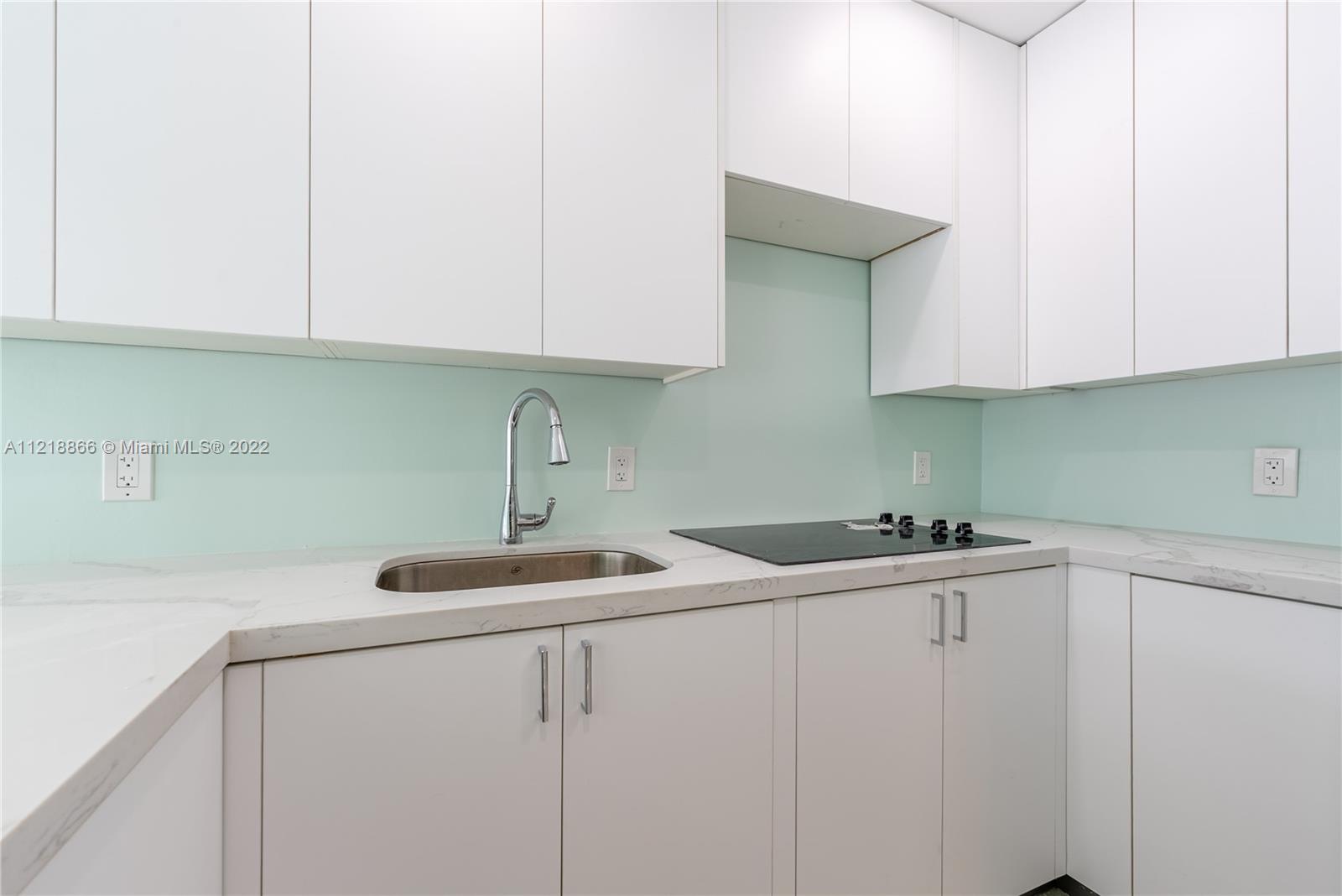 1450 Lincoln Road, Unit 608 Miami Beach, FL 33139 - Photo 12 of 22 Gallery Image 12