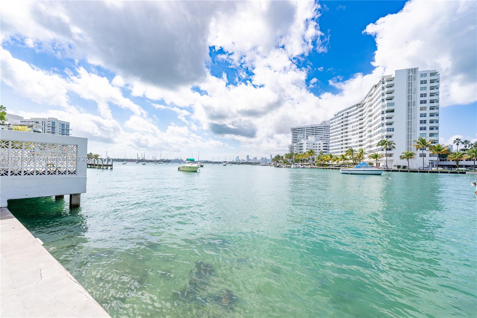 1450 Lincoln Road, Unit 608 Miami Beach, FL 33139 - Photo 18 of 22 Gallery Image 18